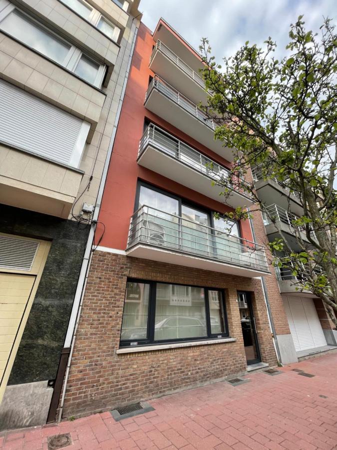 Lovely 2 Bedroom Appartment Near Knokke-Strand Beach Bar Eksteriør bilde